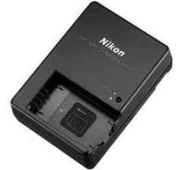 NIKON aku polnilec MH-27
